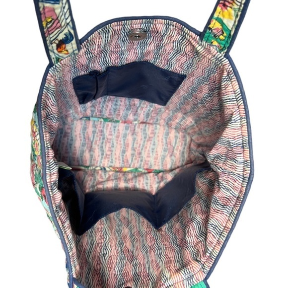 Vera Bradley Cuban Stamps Quilted Tote retired - Picture 7 of 8